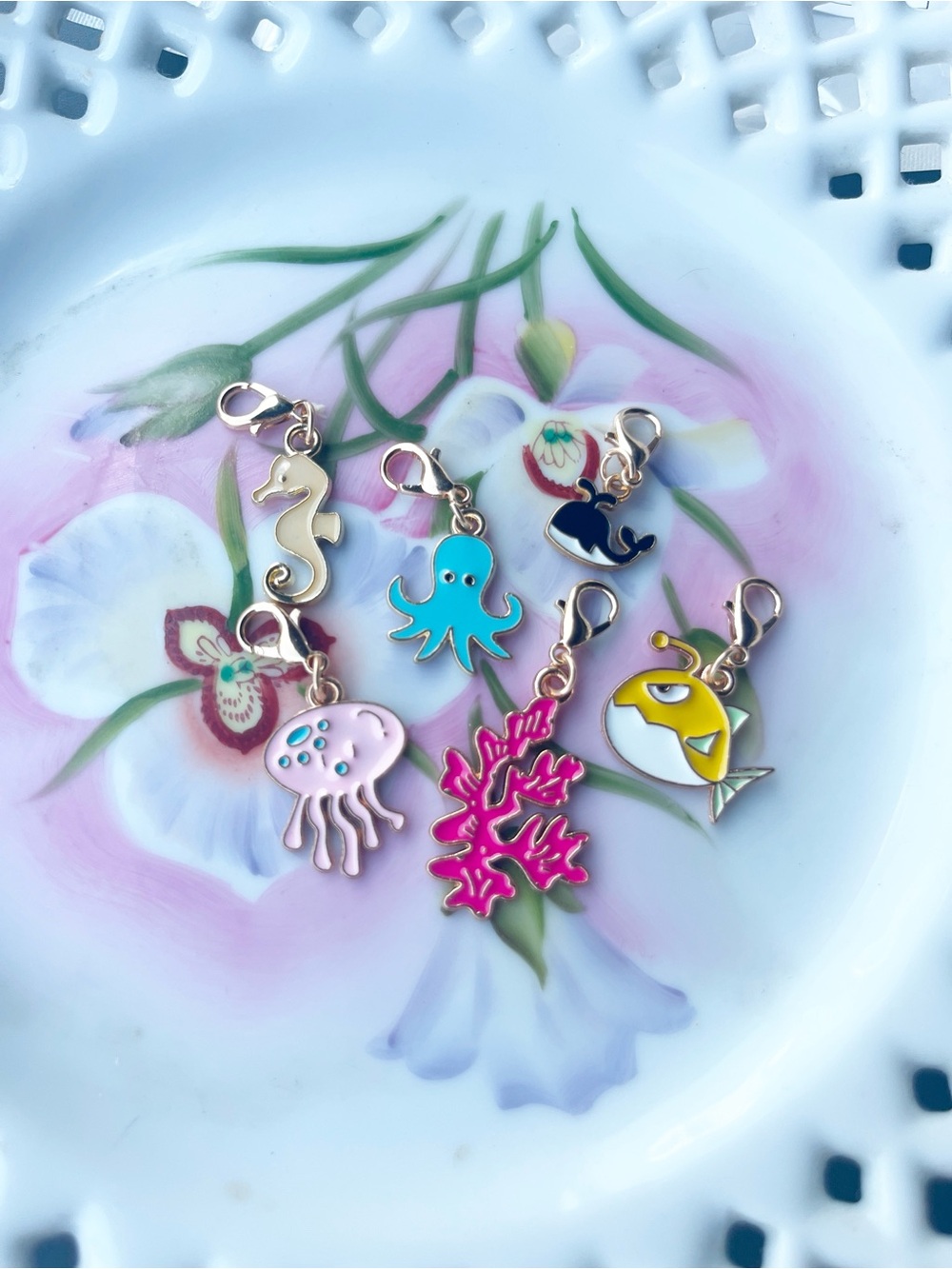 Sea Life Ename Zipper Pull Set - Pink, Blue, Yellow, Gold Accents (6)